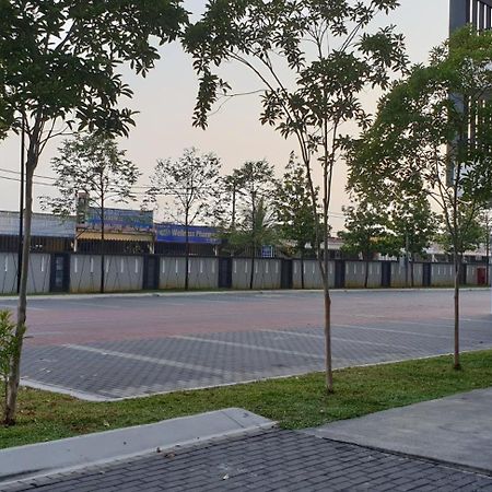 Bsp21 Family Homestay Jenjarum Exterior foto
