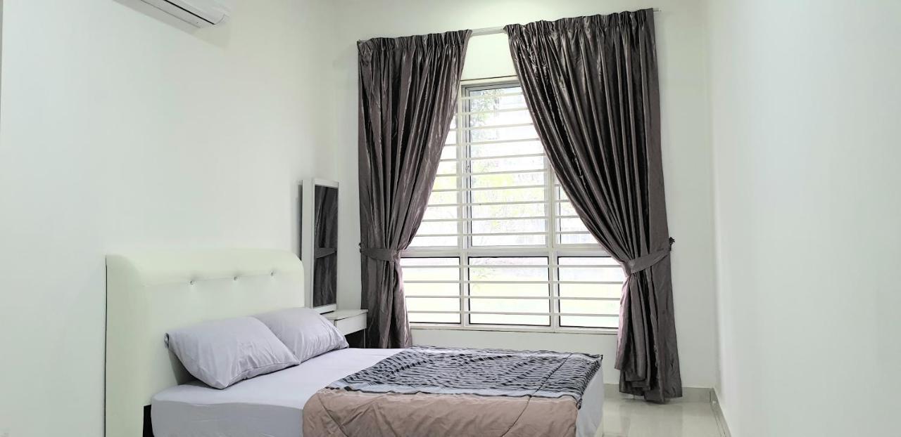 Bsp21 Family Homestay Jenjarum Exterior foto
